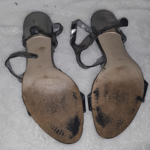 Cute Guess by Marciano sandals (See Description) - Picture 6 of 10